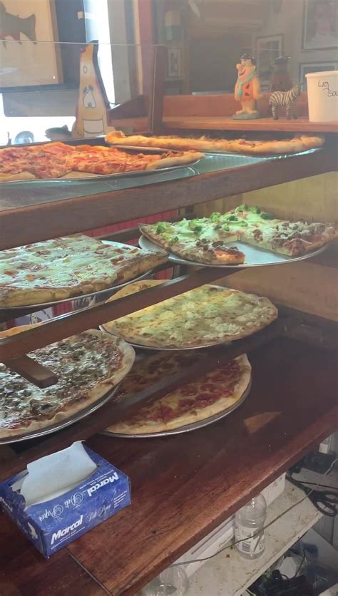 Specialties: Fresh Ingredients. . 850 pizza middlebury